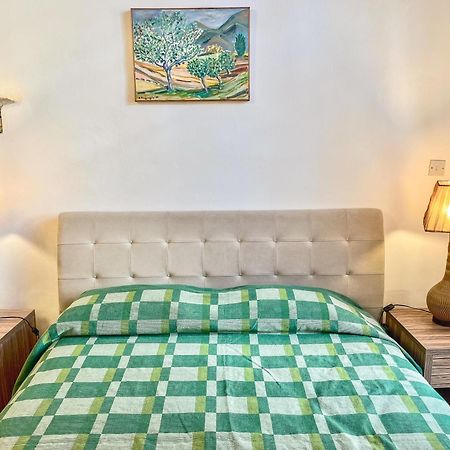 Kalavasos Square Apartments - With Pool 3 Minutes Walk Екстер'єр фото