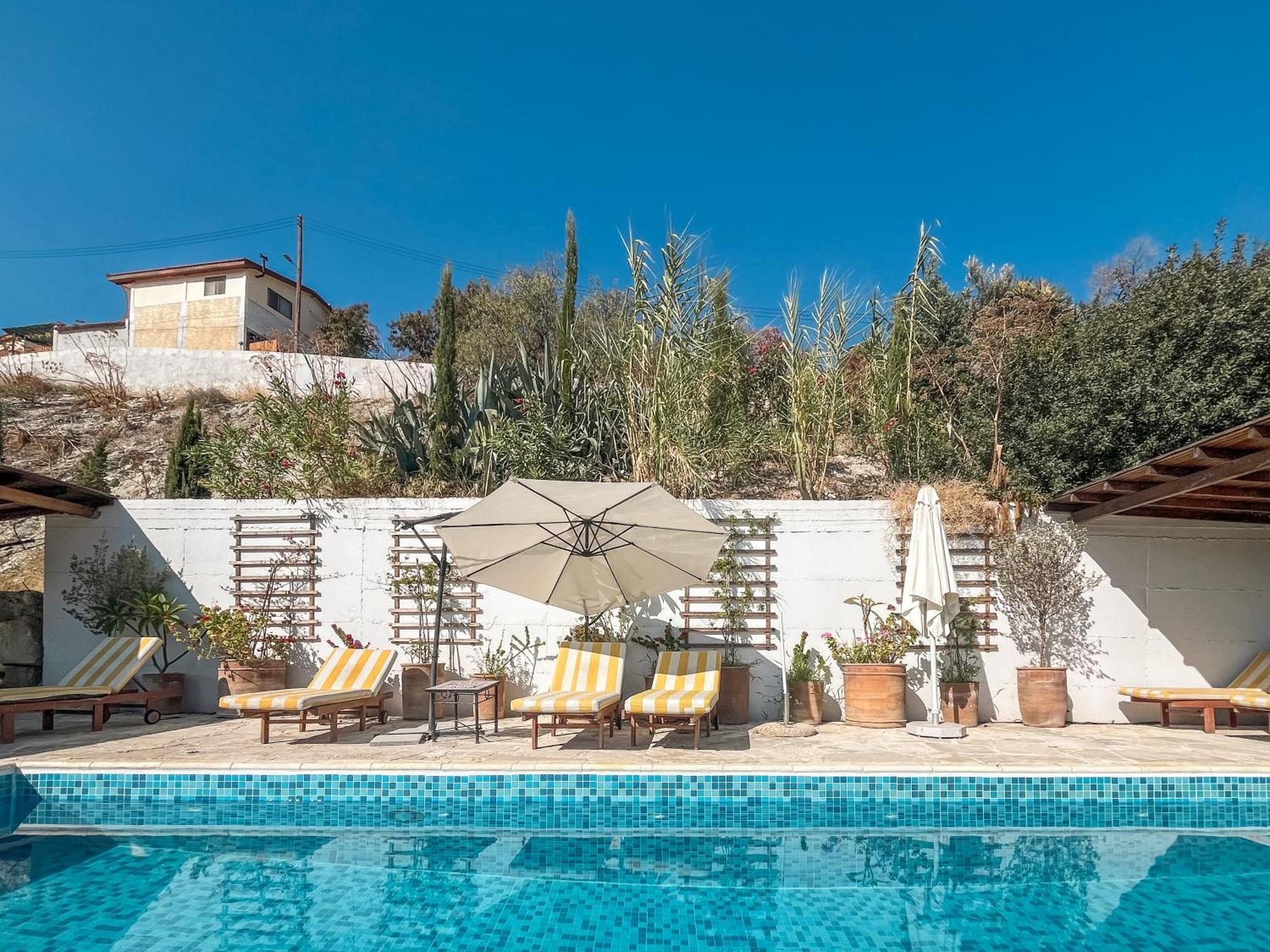 Kalavasos Square Apartments - With Pool 3 Minutes Walk Екстер'єр фото